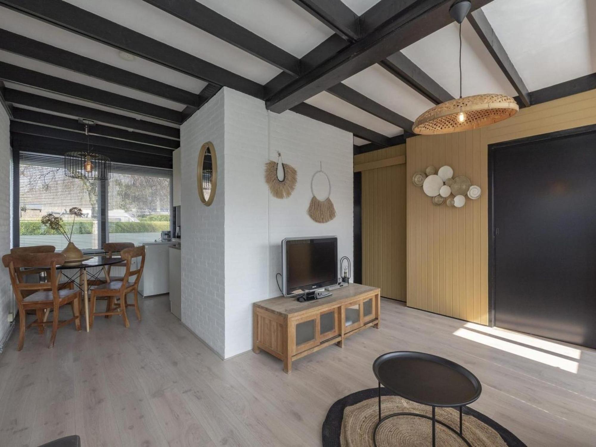 Attractive Bungalow With Modern Furnishings Sint Maartensvlotbrug Exteriér fotografie