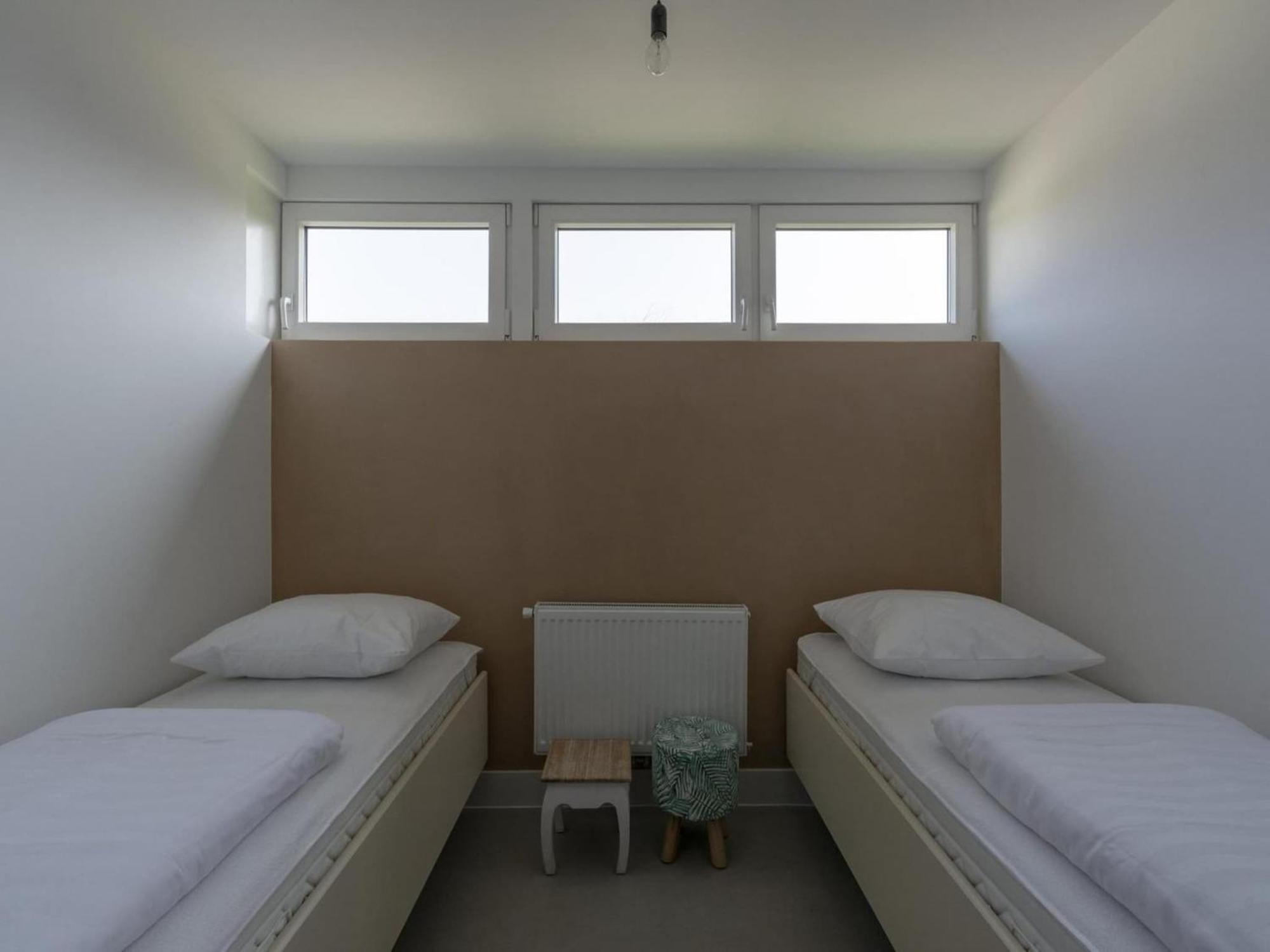 Attractive Bungalow With Modern Furnishings Sint Maartensvlotbrug Exteriér fotografie